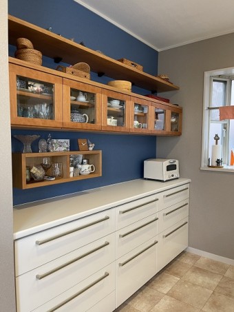 吊戸棚を撤去して、すっきり機能的な対面キッチンに　世田谷区M様邸